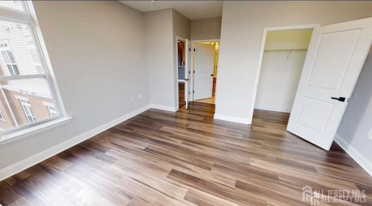 6301 Fernandez Ct - Photo 2 of 17