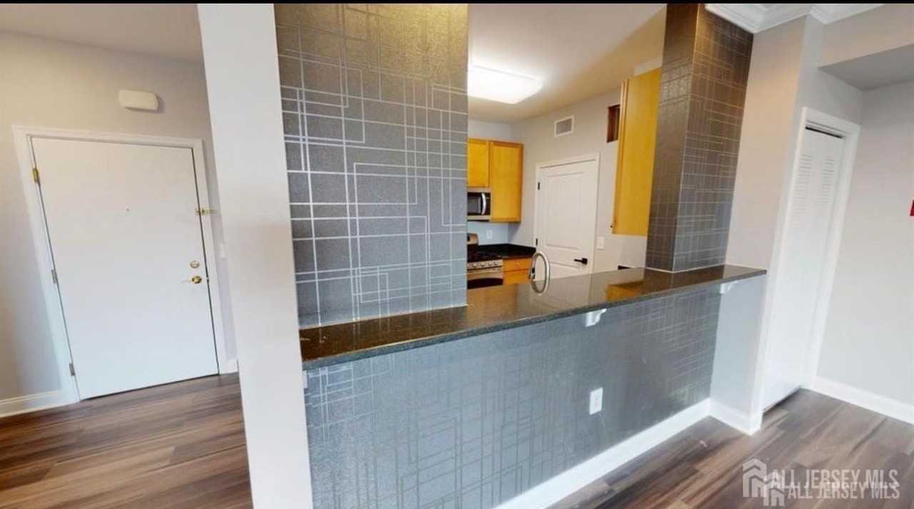 6301 Fernandez Ct - Photo 4 of 17