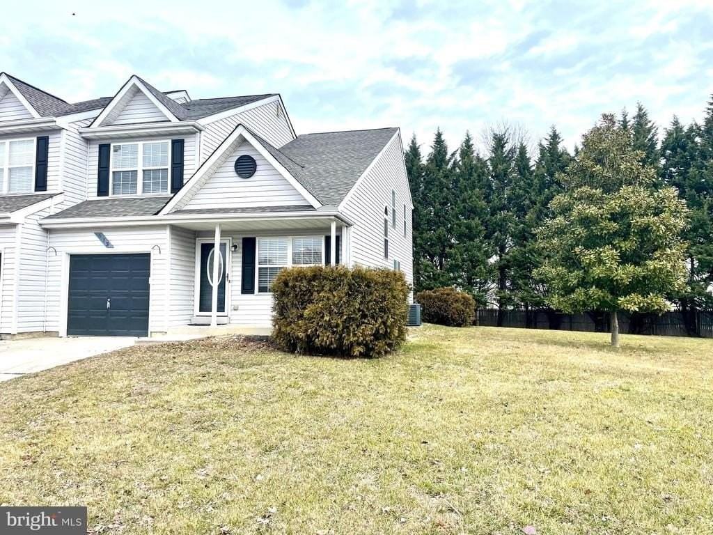 673 Warren Dr - Photo 2 of 23
