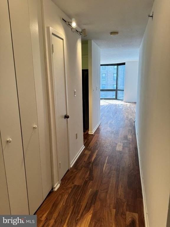 2018 Walnut St - Photo 2 of 15