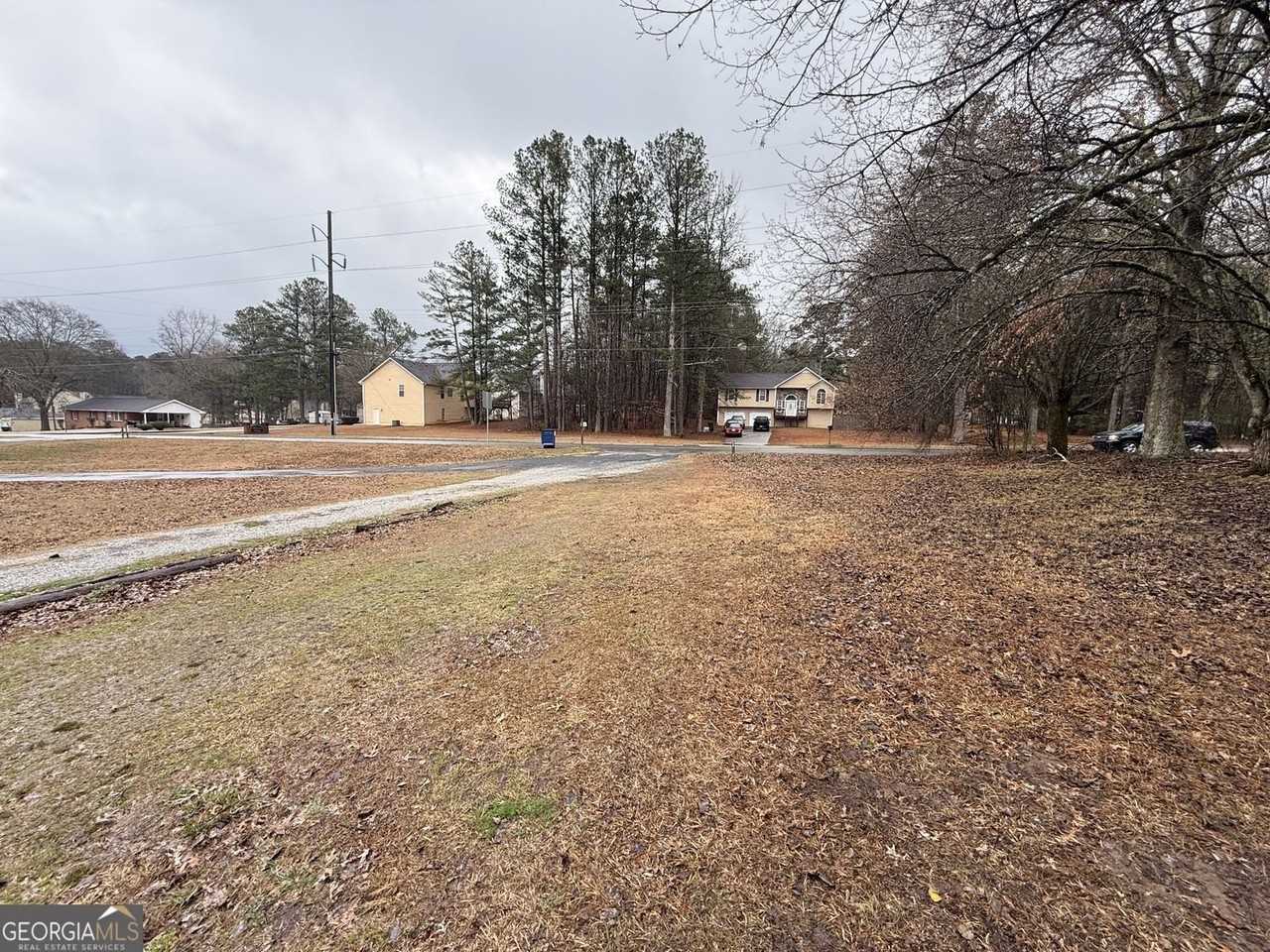 3218 Macedonia Rd - Photo 3 of 32
