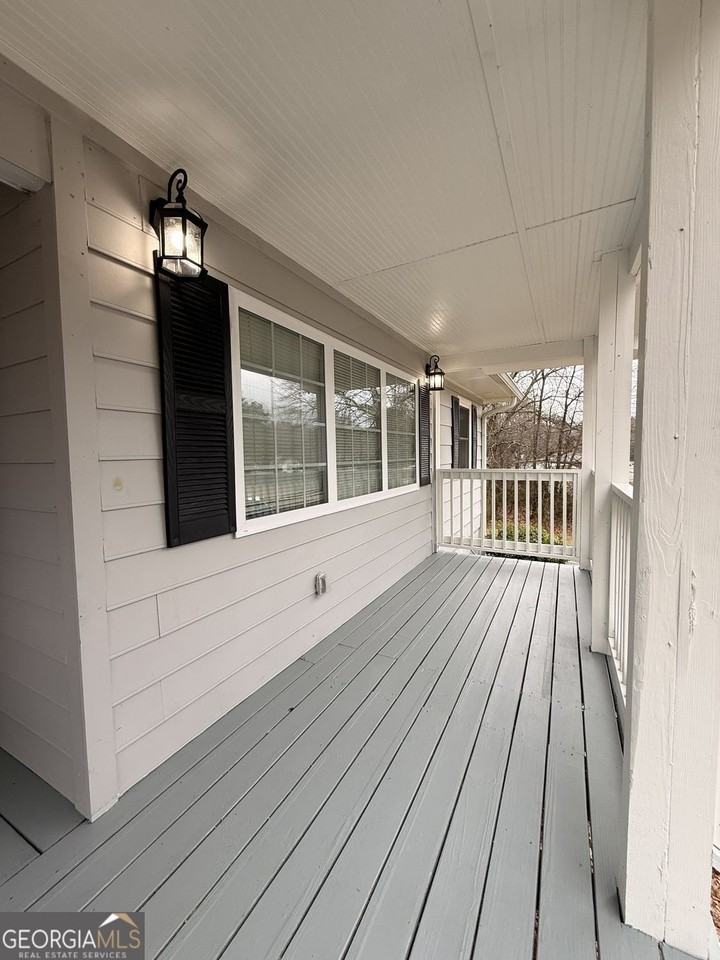 3218 Macedonia Rd - Photo 5 of 32