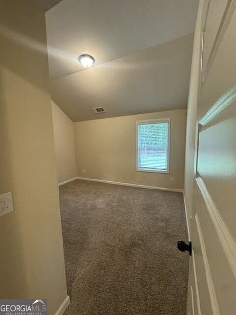 320 Homestead Cir - Photo 4 of 38