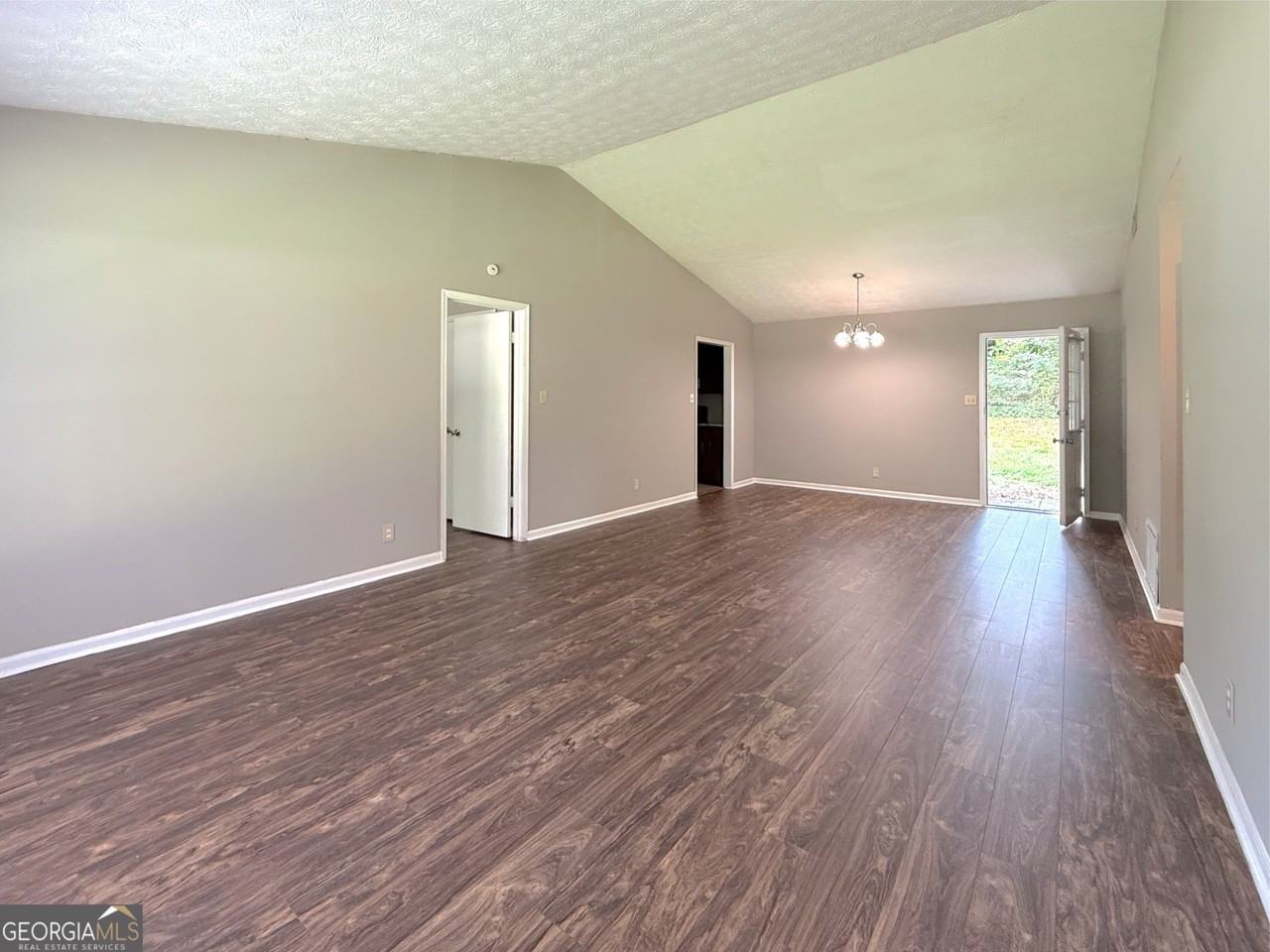 813 Post Oak Cir - Photo 6 of 21
