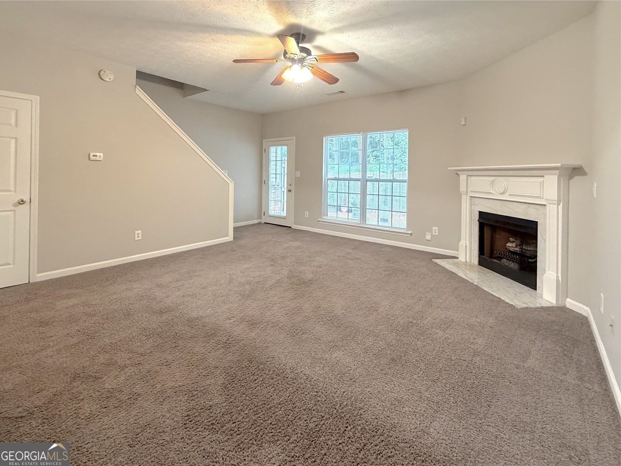 3845 Grovemont Pl - Photo 5 of 25