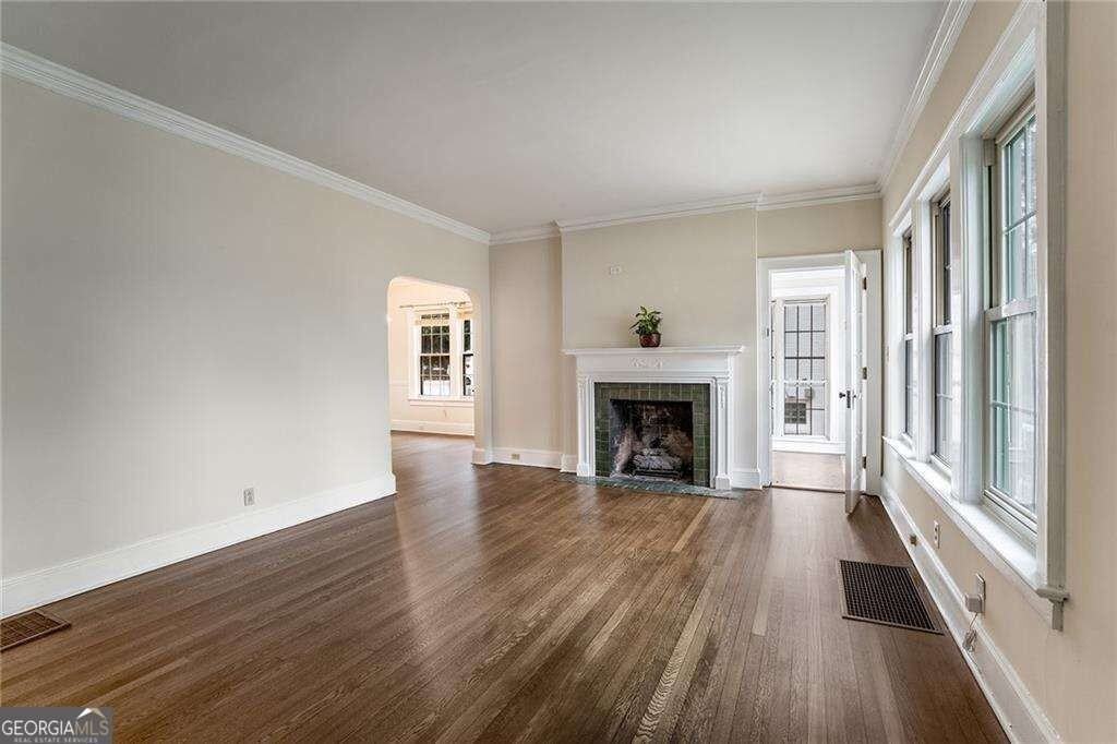 2918 N Hills Dr Ne - Photo 7 of 25
