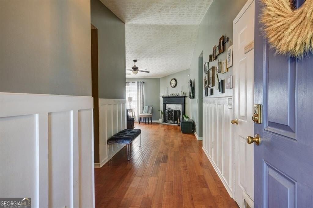 20 Bellaire Ln - Photo 4 of 22