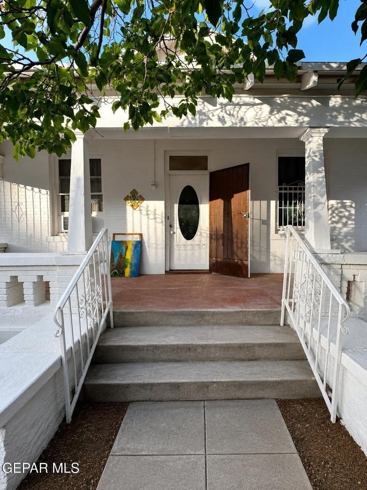 1516 N Campbell St - Photo 2 of 19