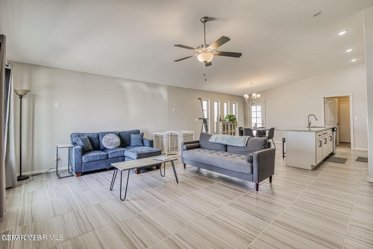 14724 Charles Foster Ave - Photo 2 of 20