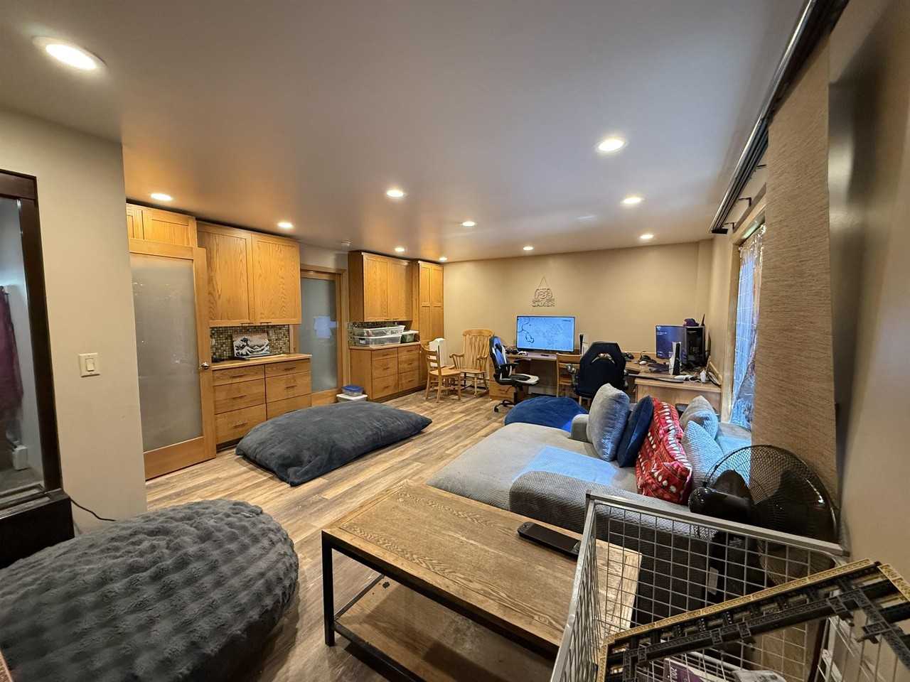 138 Allegheny Way - Photo 4 of 11