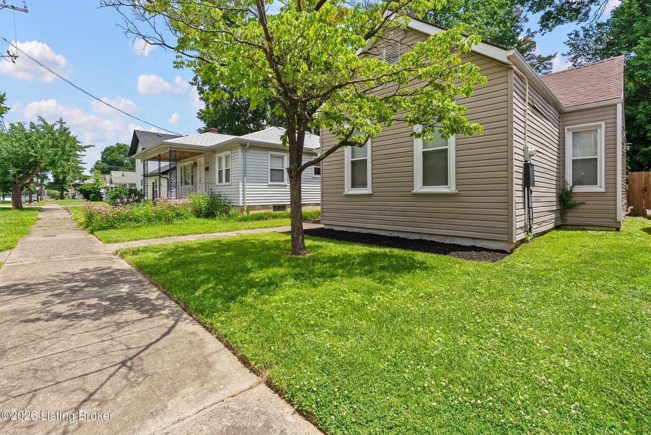 3657 Wheeler Ave - Photo 4 of 27