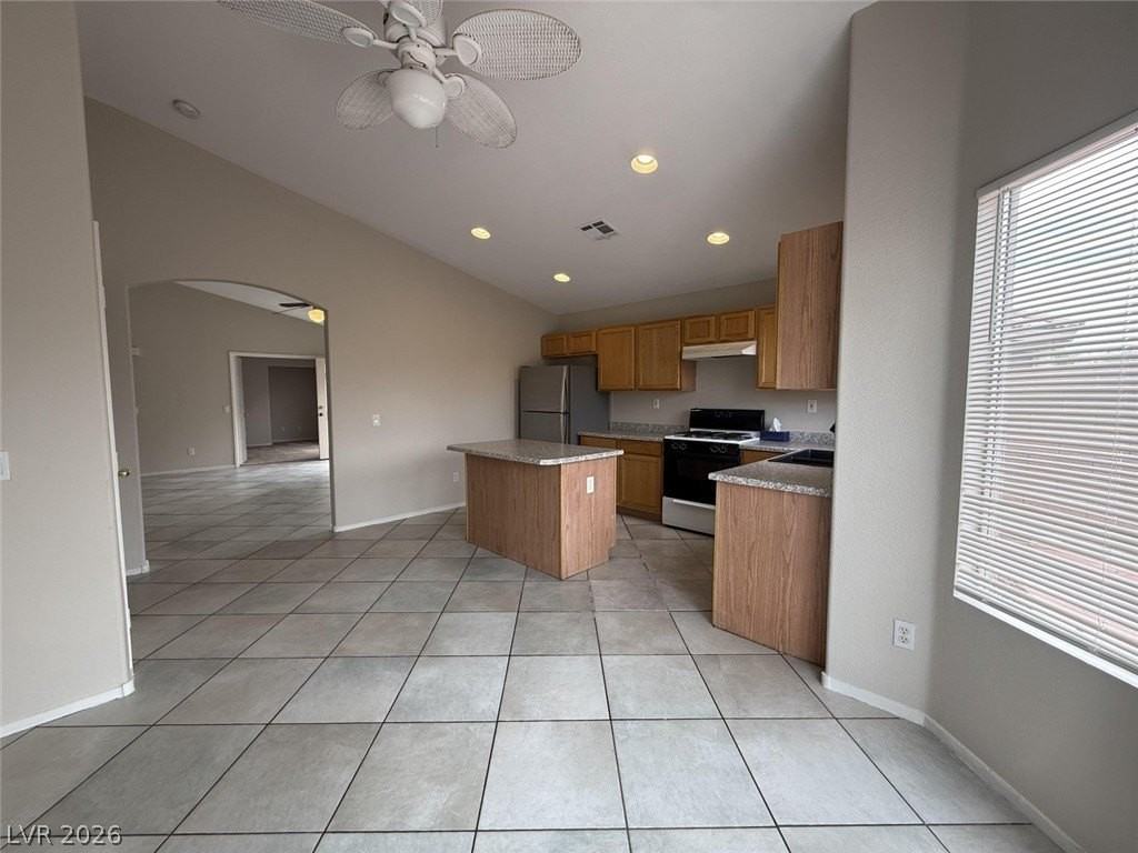 4892 Perrone Ave - Photo 6 of 23