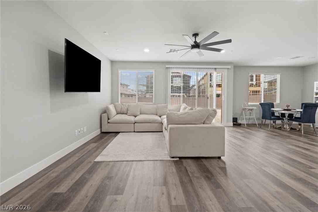 1185 Dre Harbor Pl - Photo 3 of 16