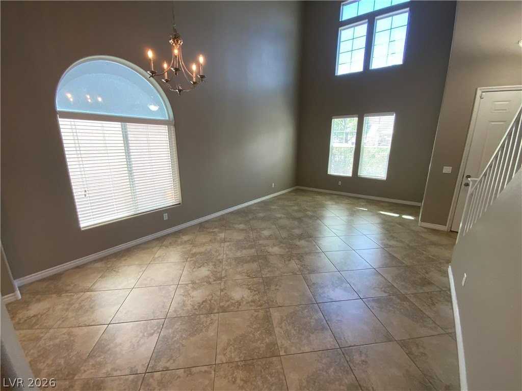 7020 Whitford St - Photo 6 of 20