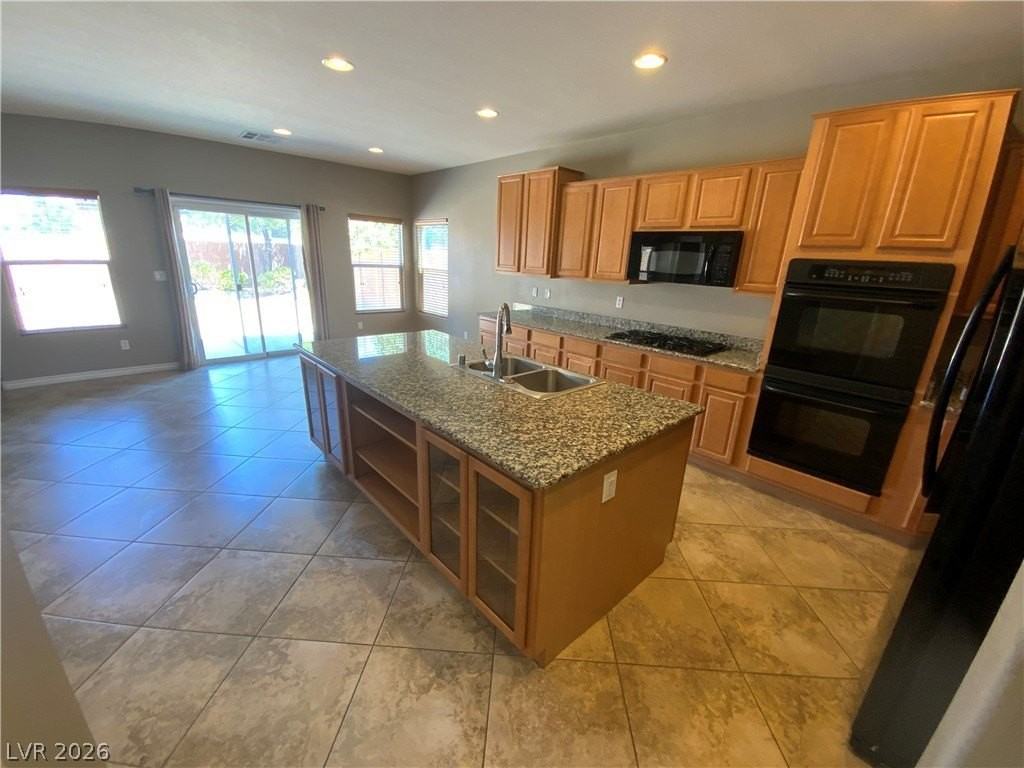 7020 Whitford St - Photo 7 of 20