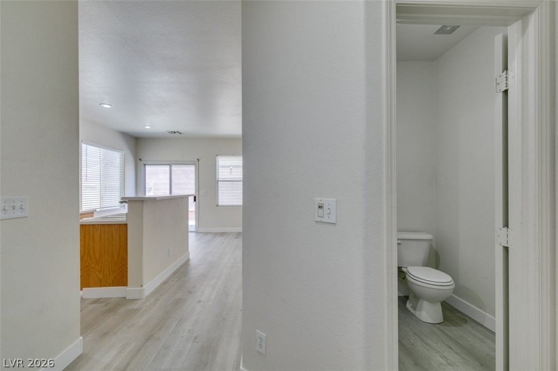 5938 Sakhalin Ave - Photo 3 of 35