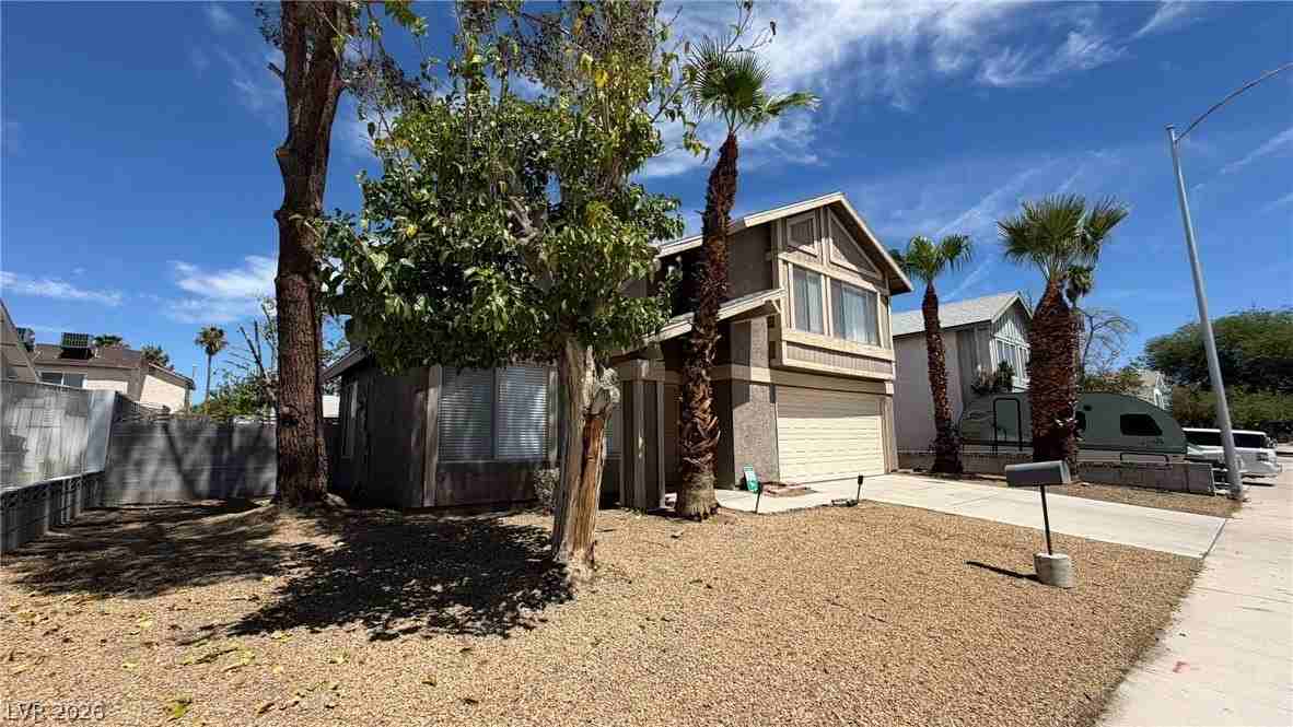 6368 Spring Meadow Dr - Photo 3 of 35