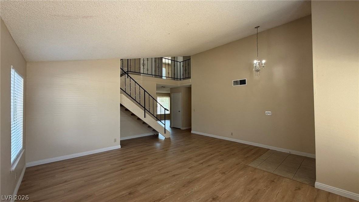 6368 Spring Meadow Dr - Photo 4 of 35