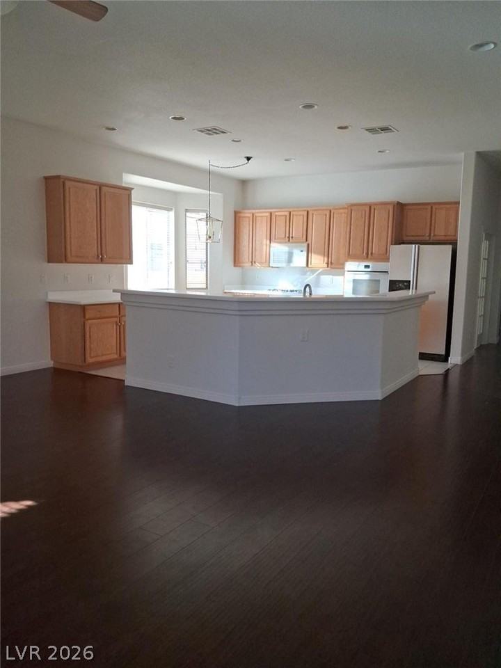 1381 Romanesca Dr - Photo 5 of 23
