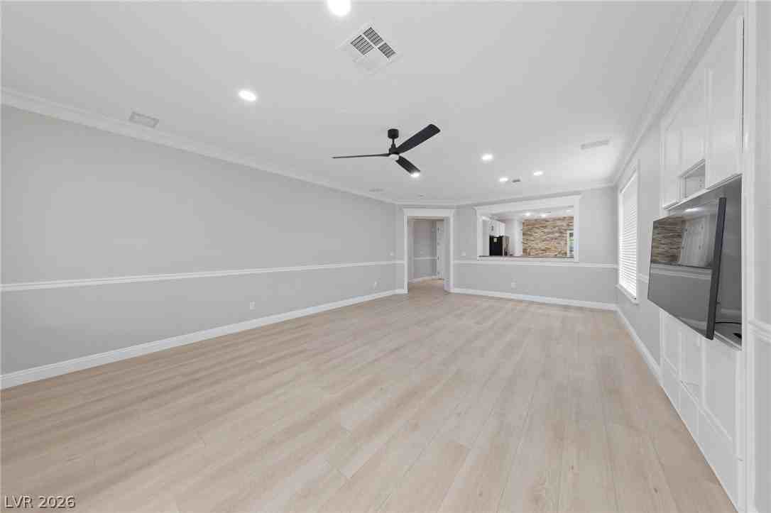 2601 Bahama Point Ave - Photo 7 of 32