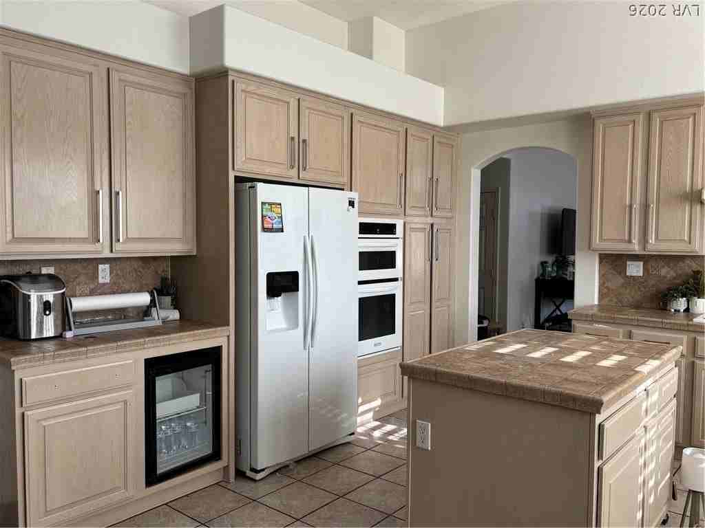 7815 Windward Rd - Photo 3 of 13