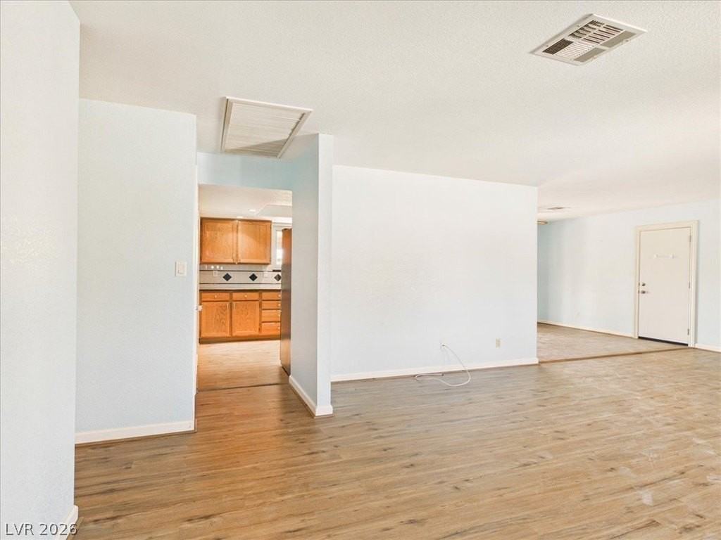 881 E Calvada Blvd - Photo 5 of 50