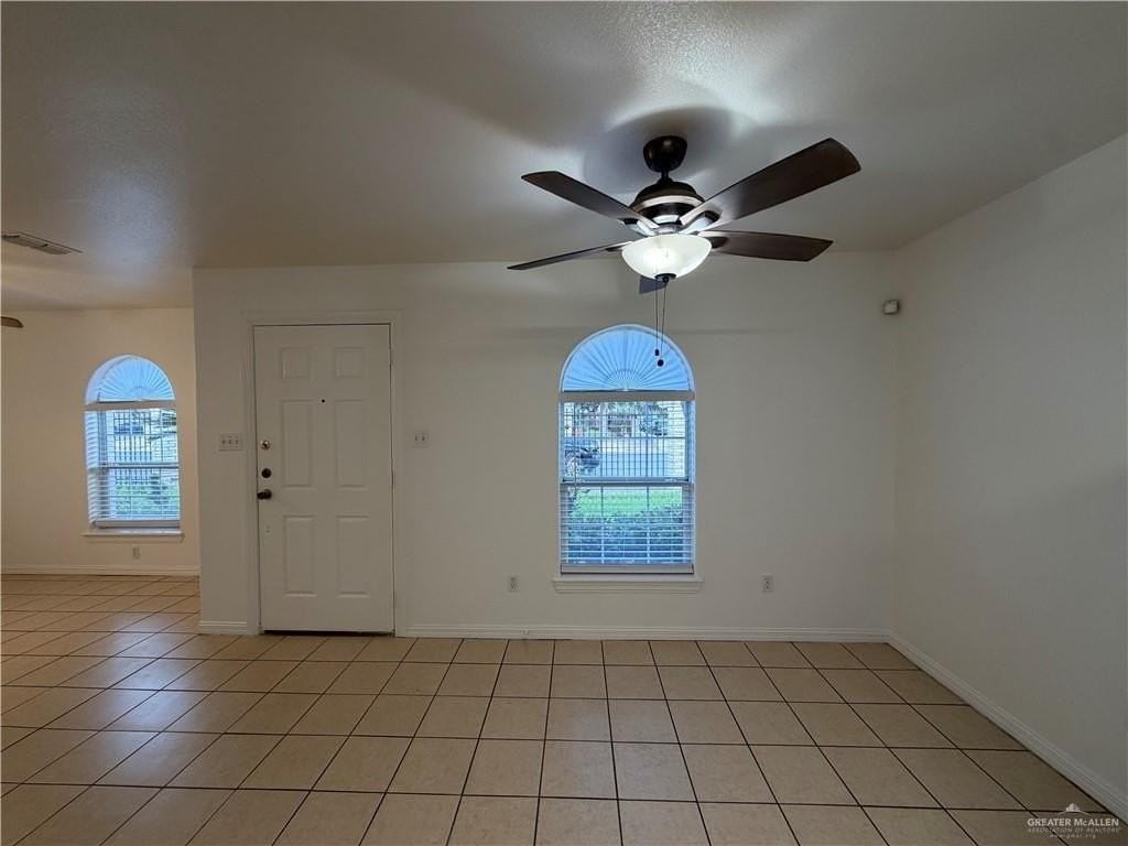 620 Robin Ave #4 - Photo 6 of 25