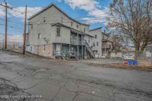 featured image of 1200 Main St