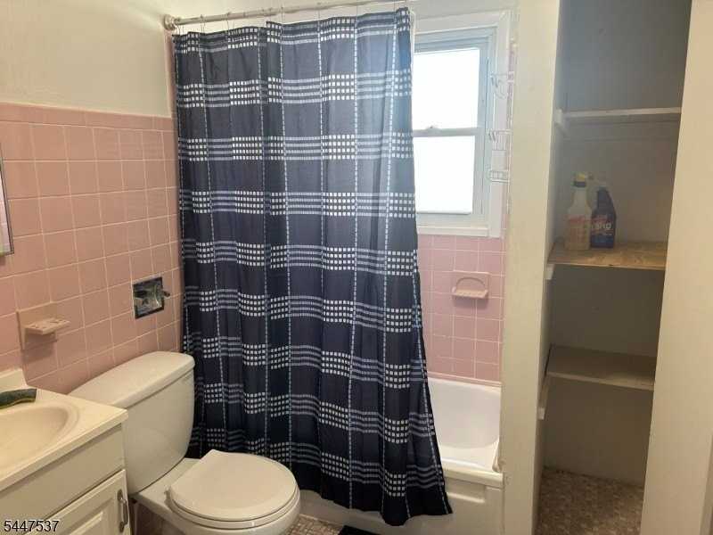 14 Bergen Ave - Photo 4 of 6