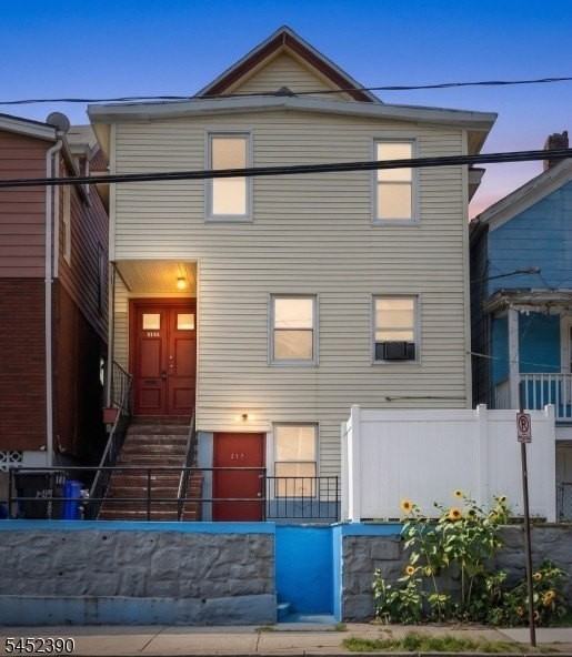 297 W Broadway #1