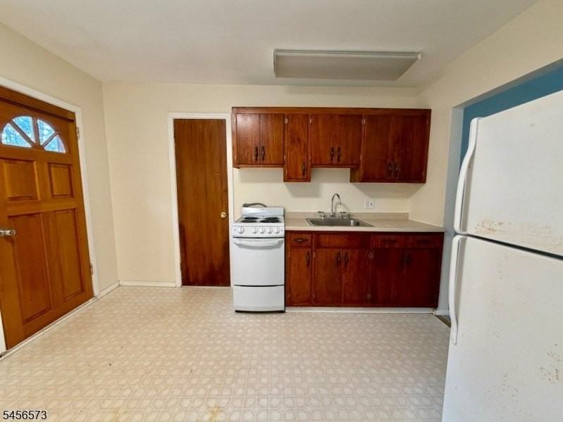 58 Nestor St - Photo 5 of 12