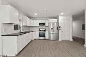 featured image of 113 Marshall St