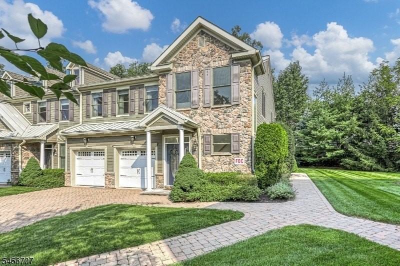 1202 Whitney Ln