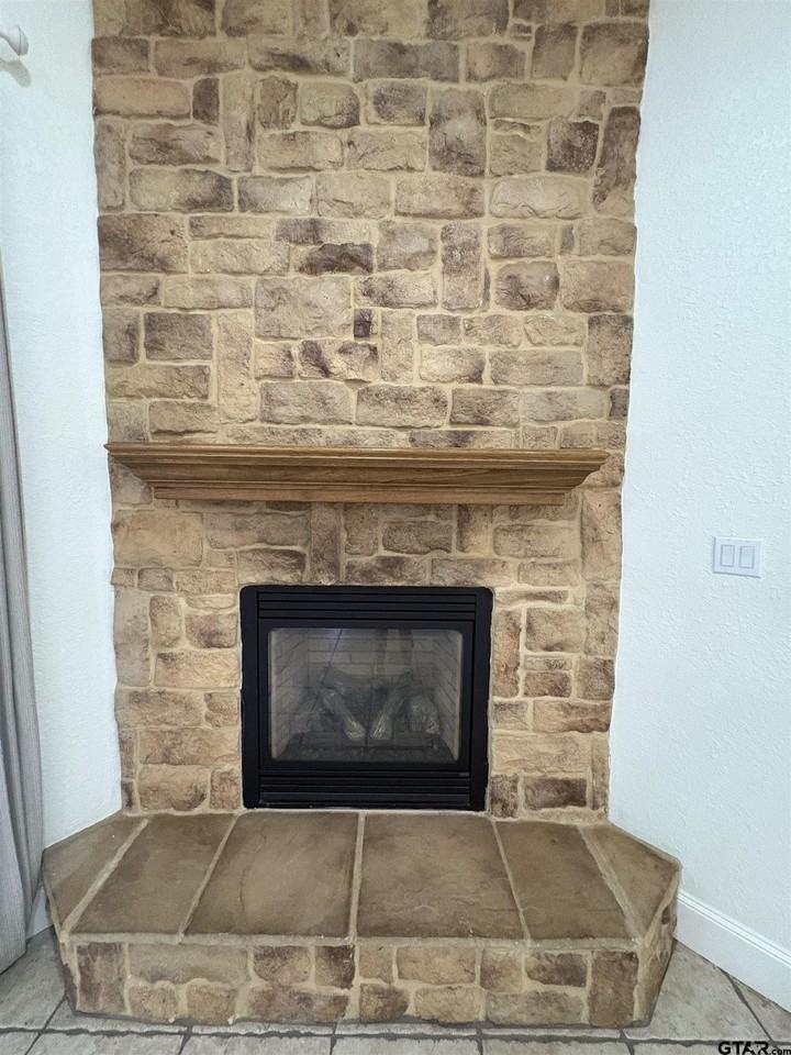 5603 Thomas Nelson Dr - Photo 7 of 40