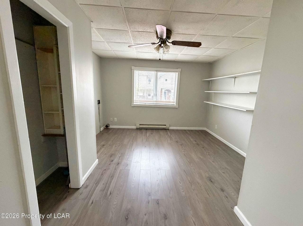 330 N Sumner Ave - Photo 4 of 28