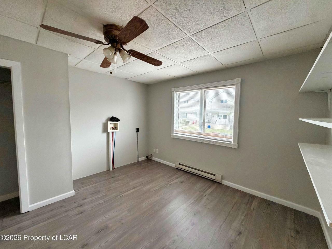 330 N Sumner Ave - Photo 5 of 28