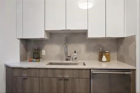 278 Magnolia Ave #8 - Photo 5 of 9