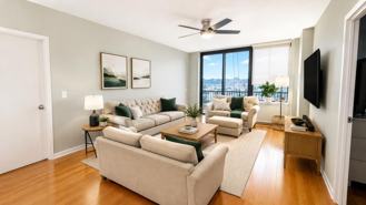700 Grove St #12R - Photo 1 of 1