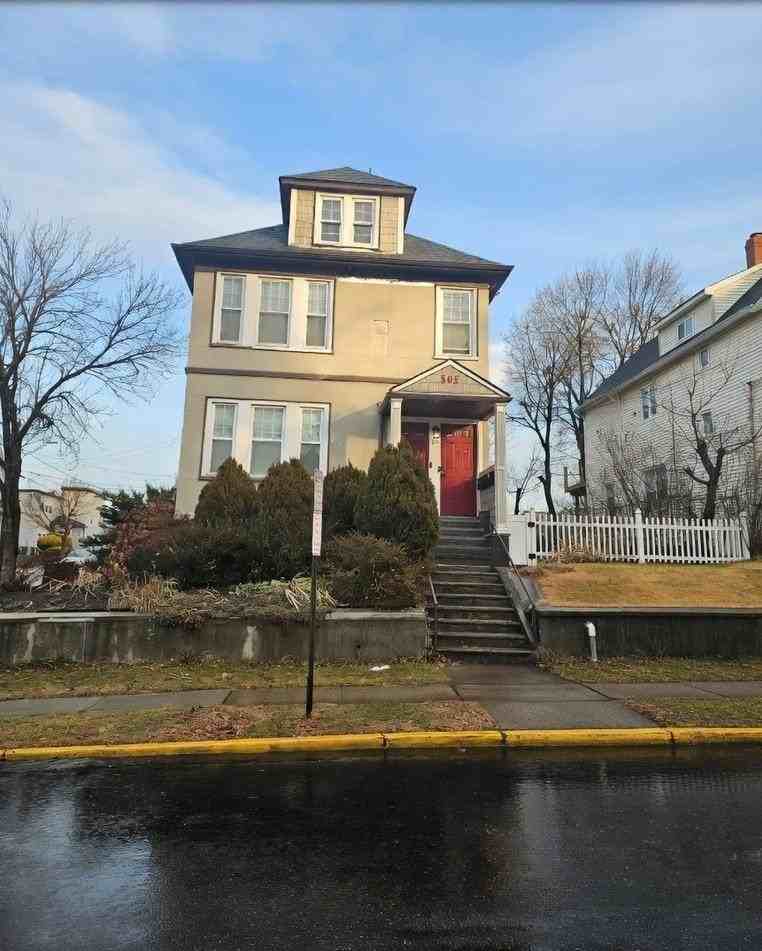 505 Hoboken Rd #B