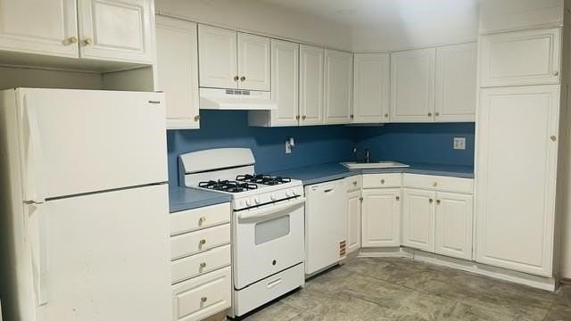 186 Avenue C - Photo 2 of 10