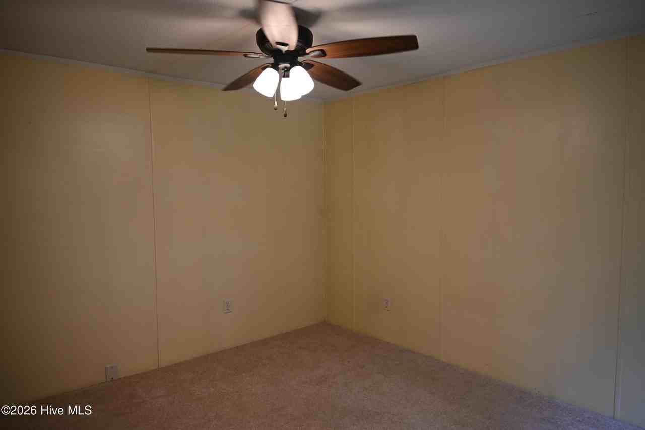 164 Short Rd - Photo 5 of 16