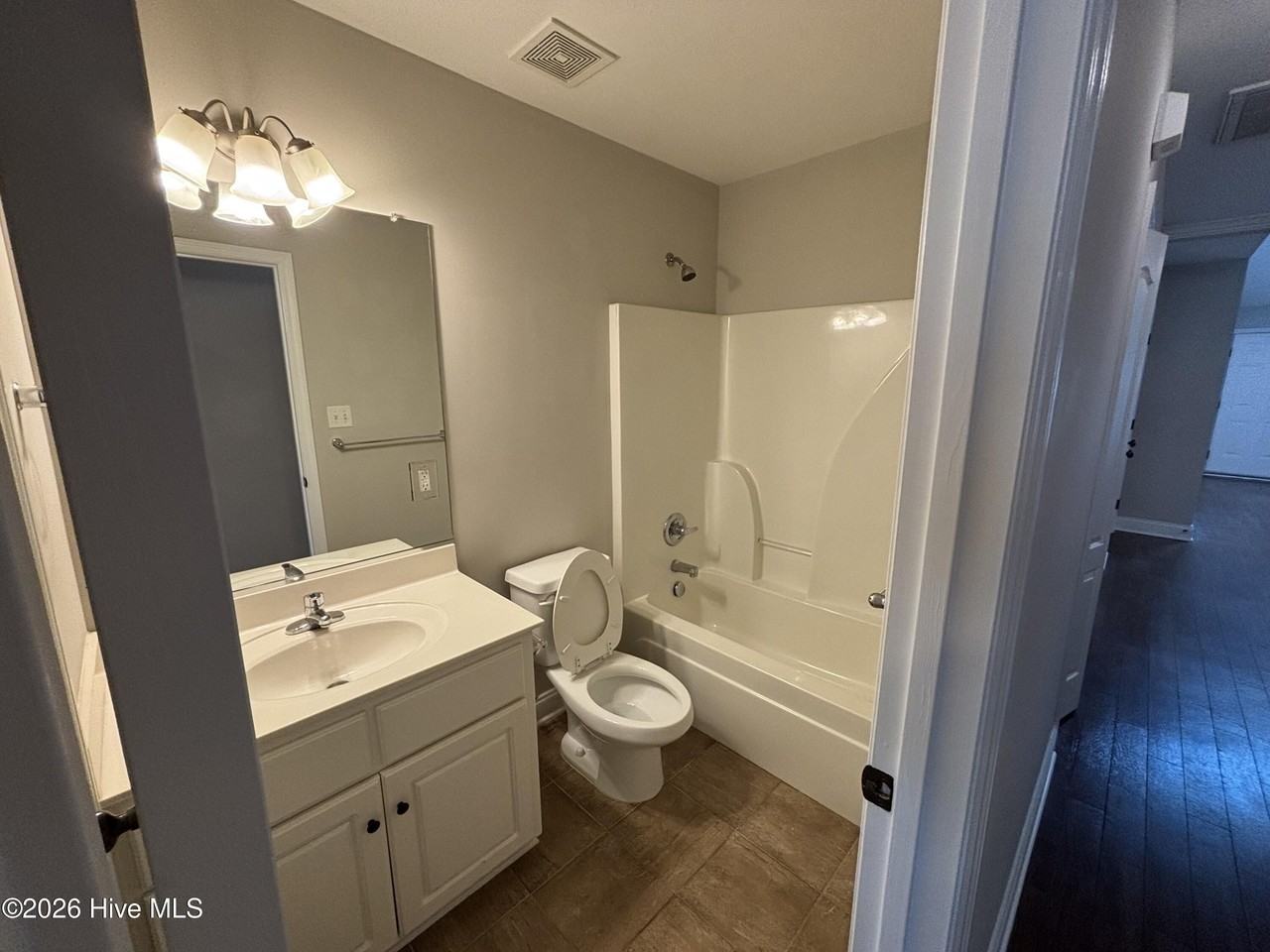 829 Bryan Cir - Photo 5 of 12