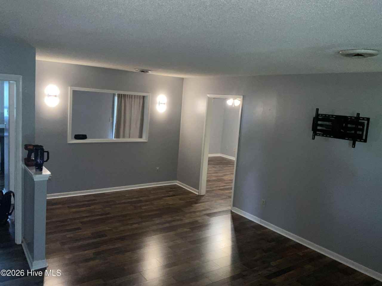 121 Loblolly Ct - Photo 5 of 17