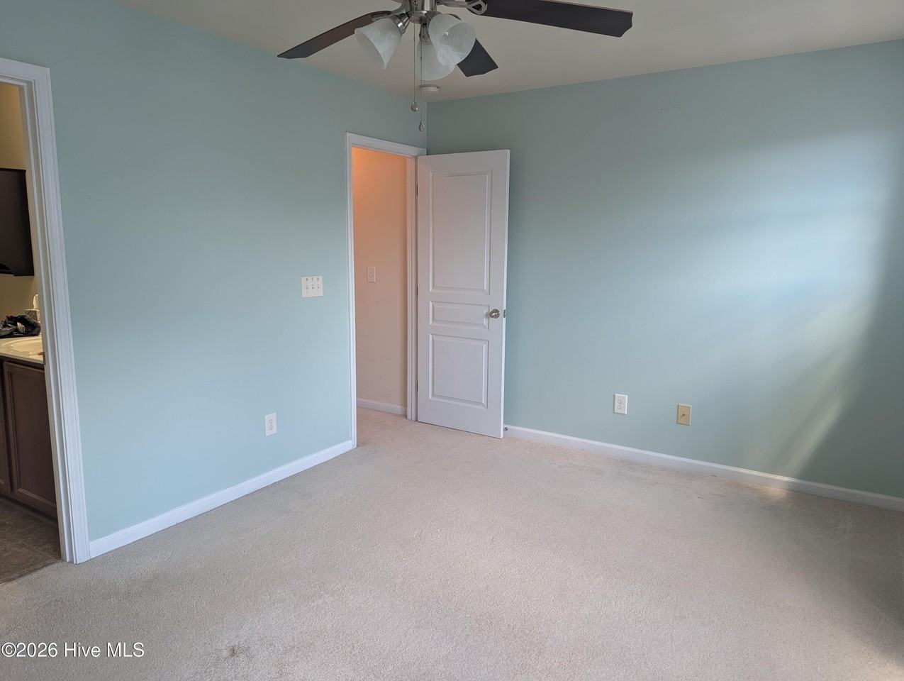 1711 Grace Point Rd - Photo 3 of 23