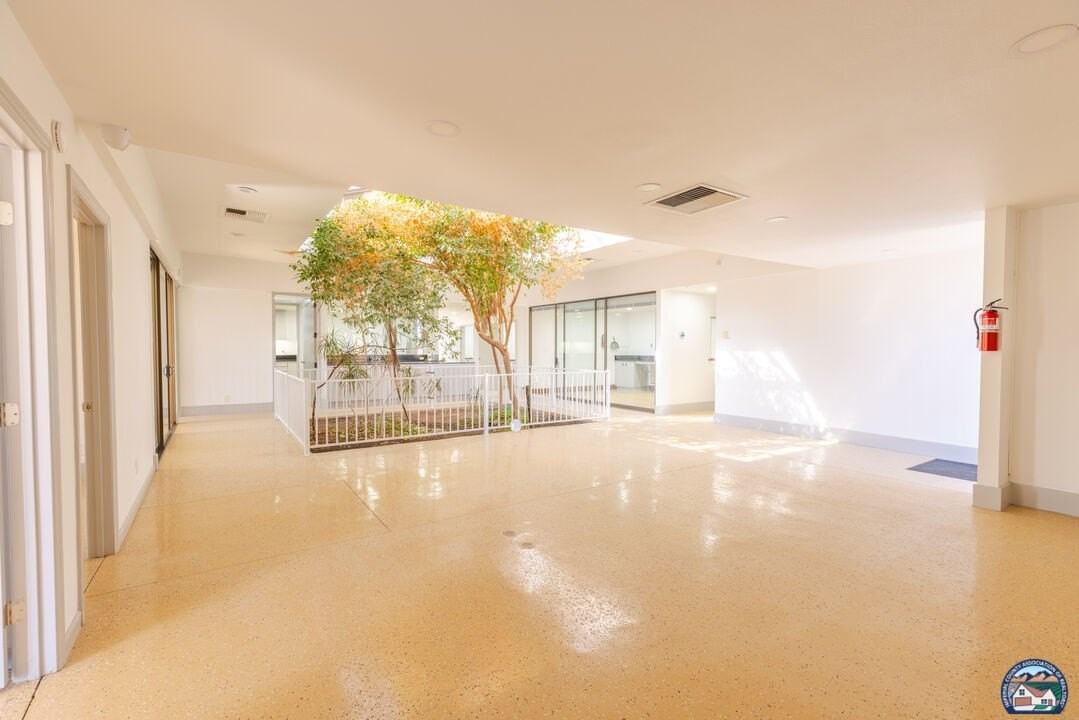4275 Ca 86 - Photo 6 of 37