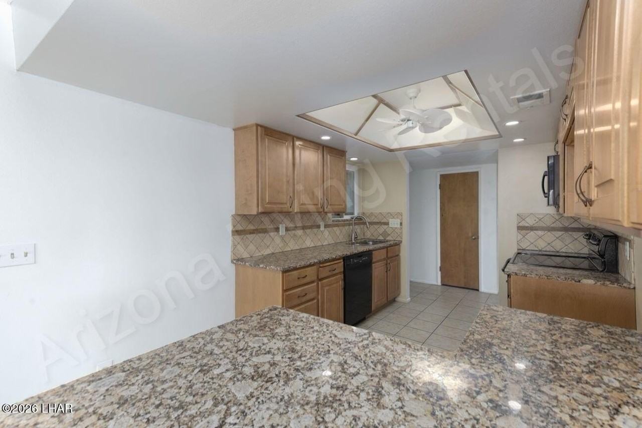 1265 Bombay Cir - Photo 7 of 25