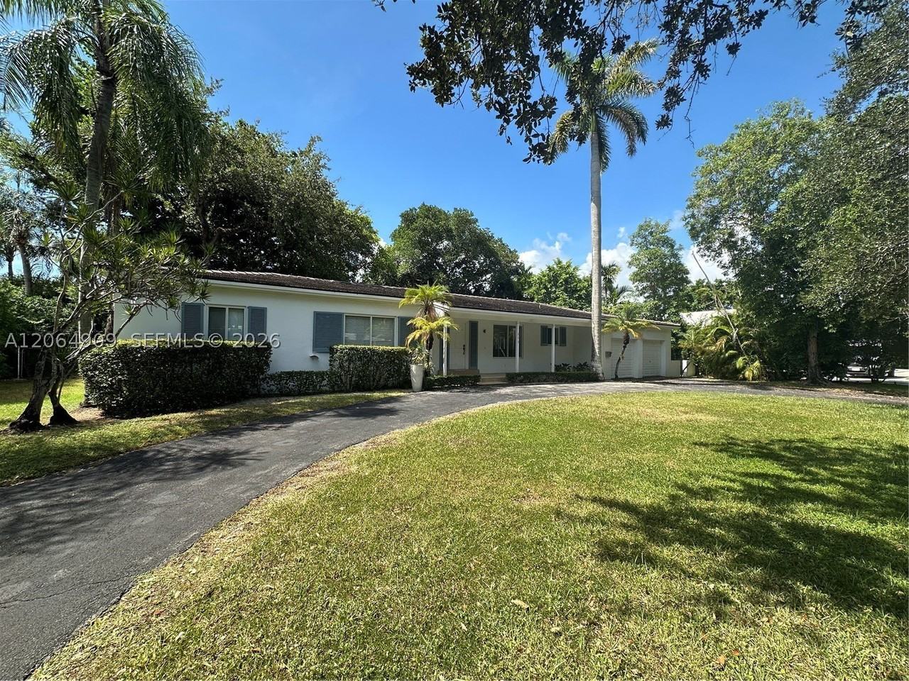 460 San Servando Ave - Photo 3 of 39