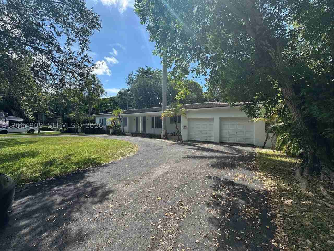460 San Servando Ave - Photo 4 of 39