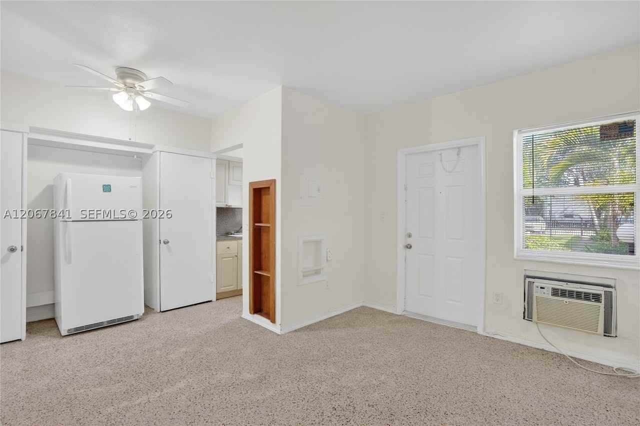 140 Sw 30th Ct #134 - Photo 6 of 17