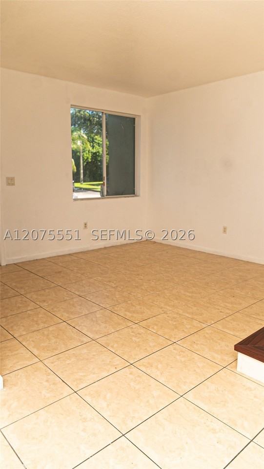 1484 Se 24th Ct #343 - Photo 3 of 24